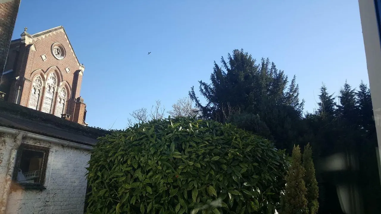 La Villa Des Champs Lille Homestay